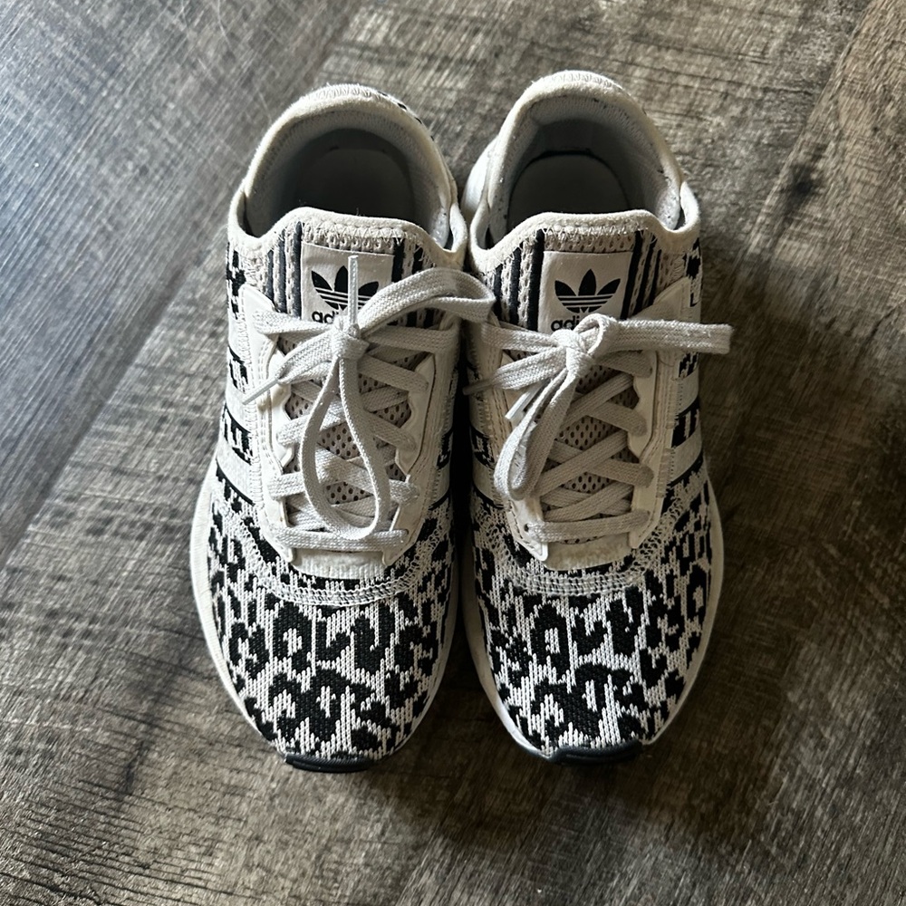 Adidas shoes 6.5